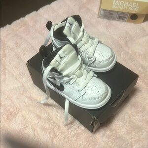 Nike Kids' White and Black Sneakers